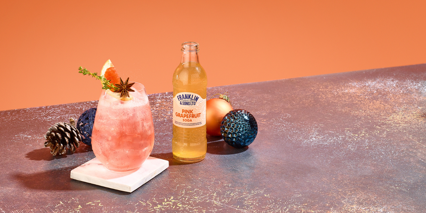 Pink grapefruit soda cocktail | Franklin & Sons
